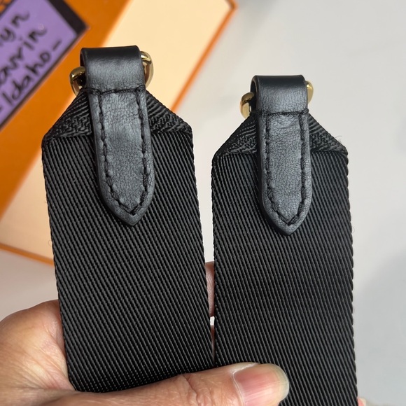 Louis Vuitton Black Strap with Gold Hardware - Picture 10 of 16